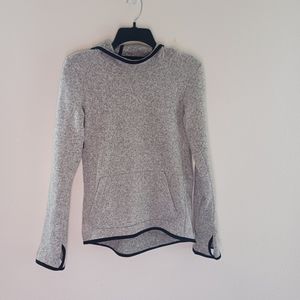 Nike thermal long sleeve fit hoodie.